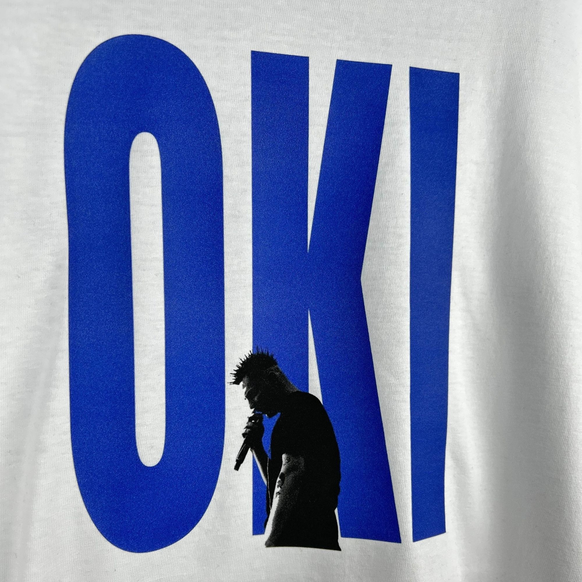 OKI 47 nadruk rap niebieski napis koszulka t-shirt